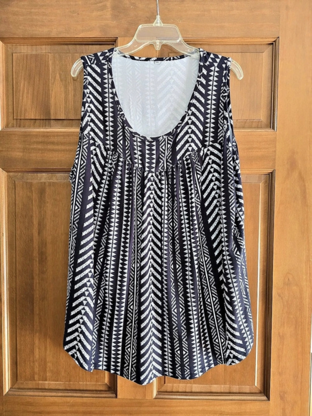 Geometric Tunic Black & White Size 3XL NWOT